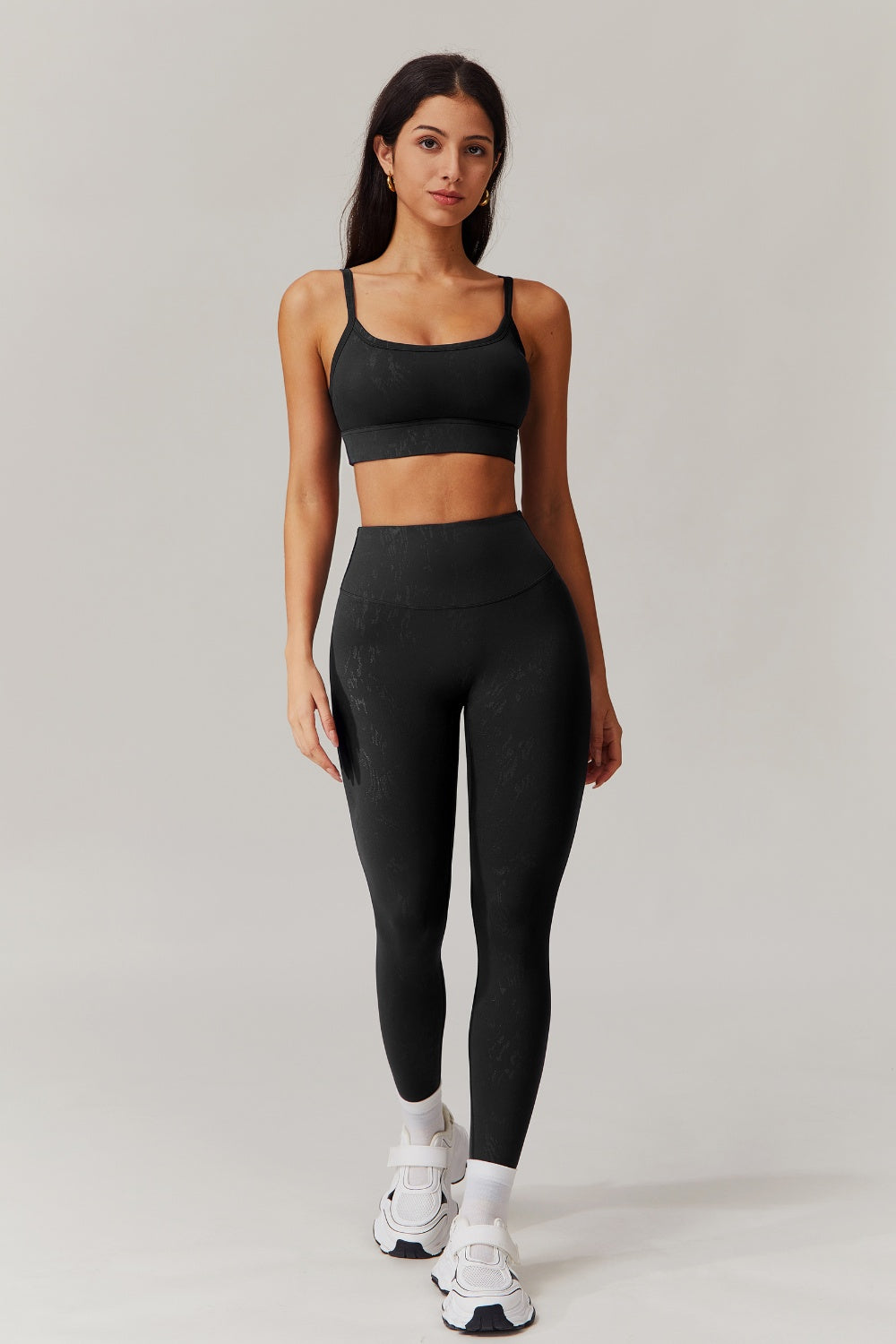 Demi Sports Bra - Black - Maison and Aurora