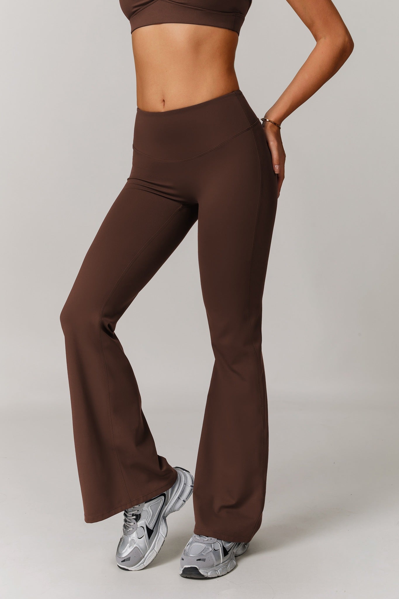 Infinity Flare Leggings - Cocoa - Maison and Aurora