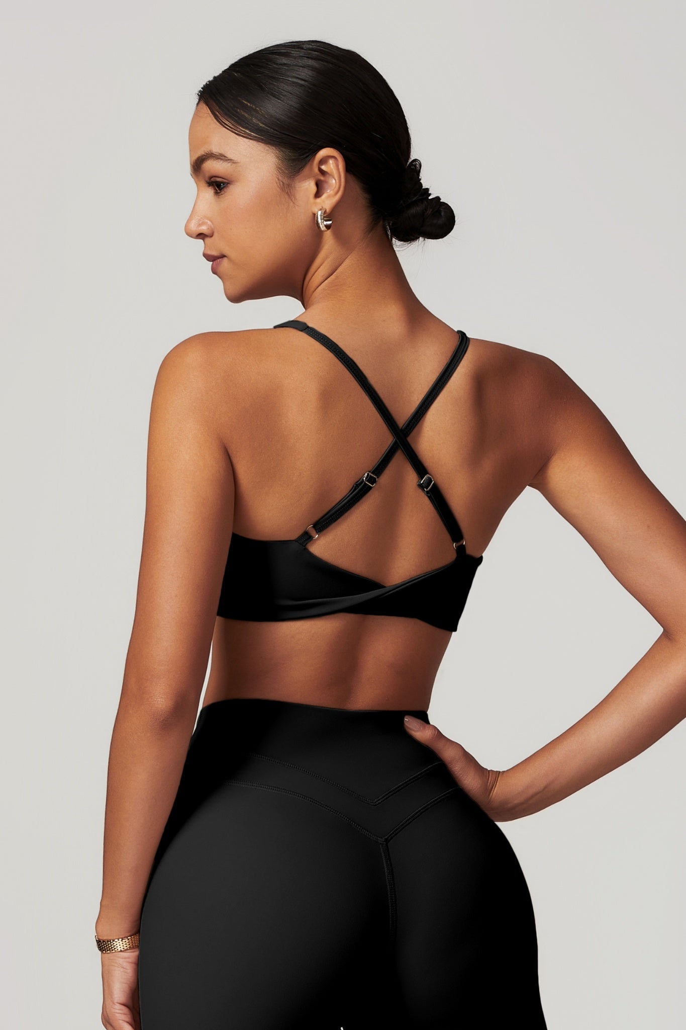 Alexa Sports Bra - Black - Maison and Aurora