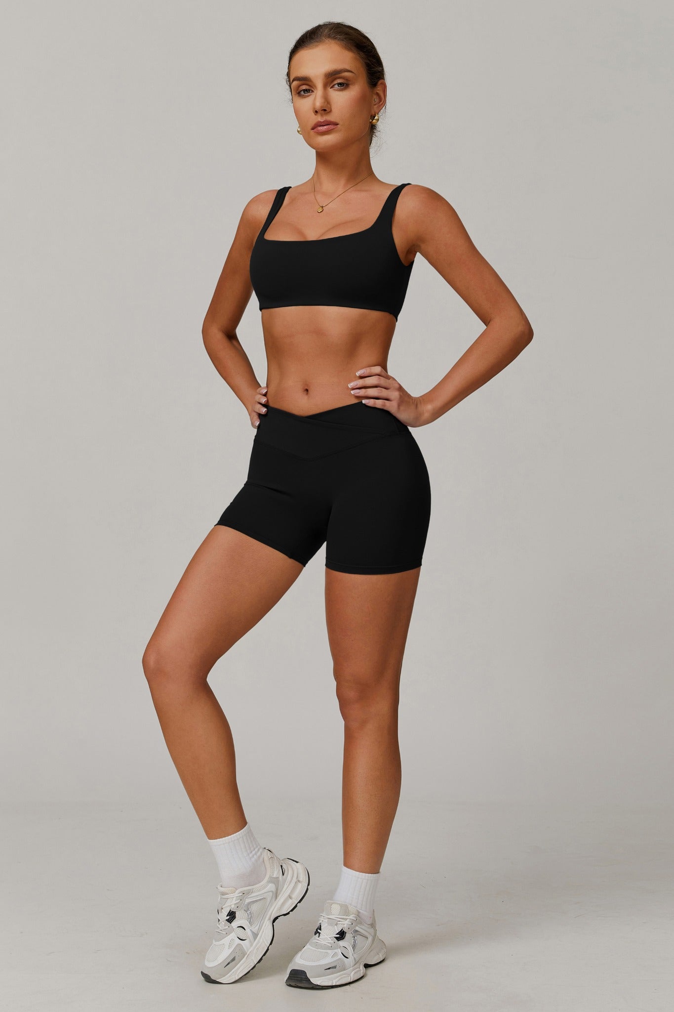 Evelyn Shorts - Black - Maison and Aurora