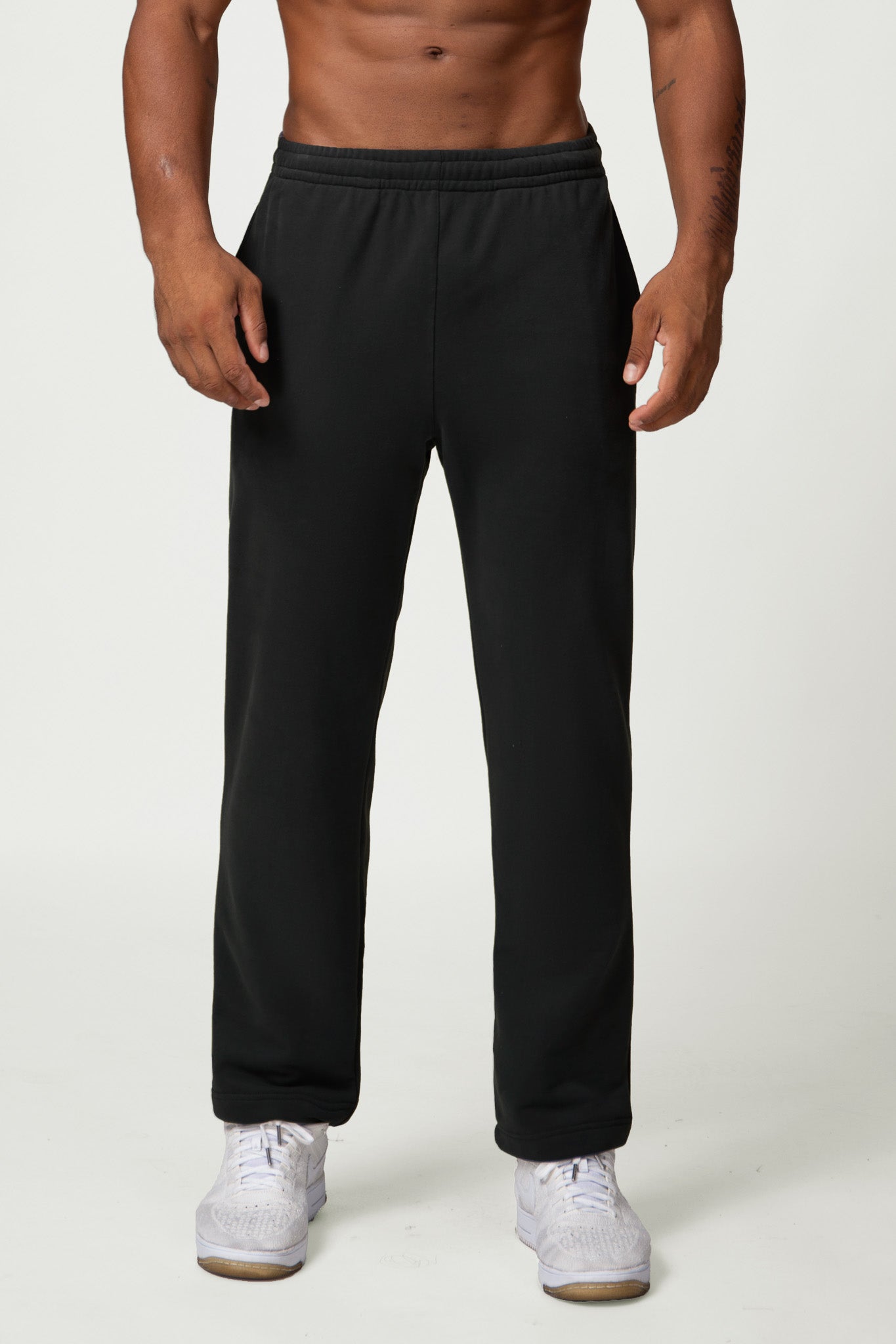 Northfit Sweatpants - Black - Maison and Aurora
