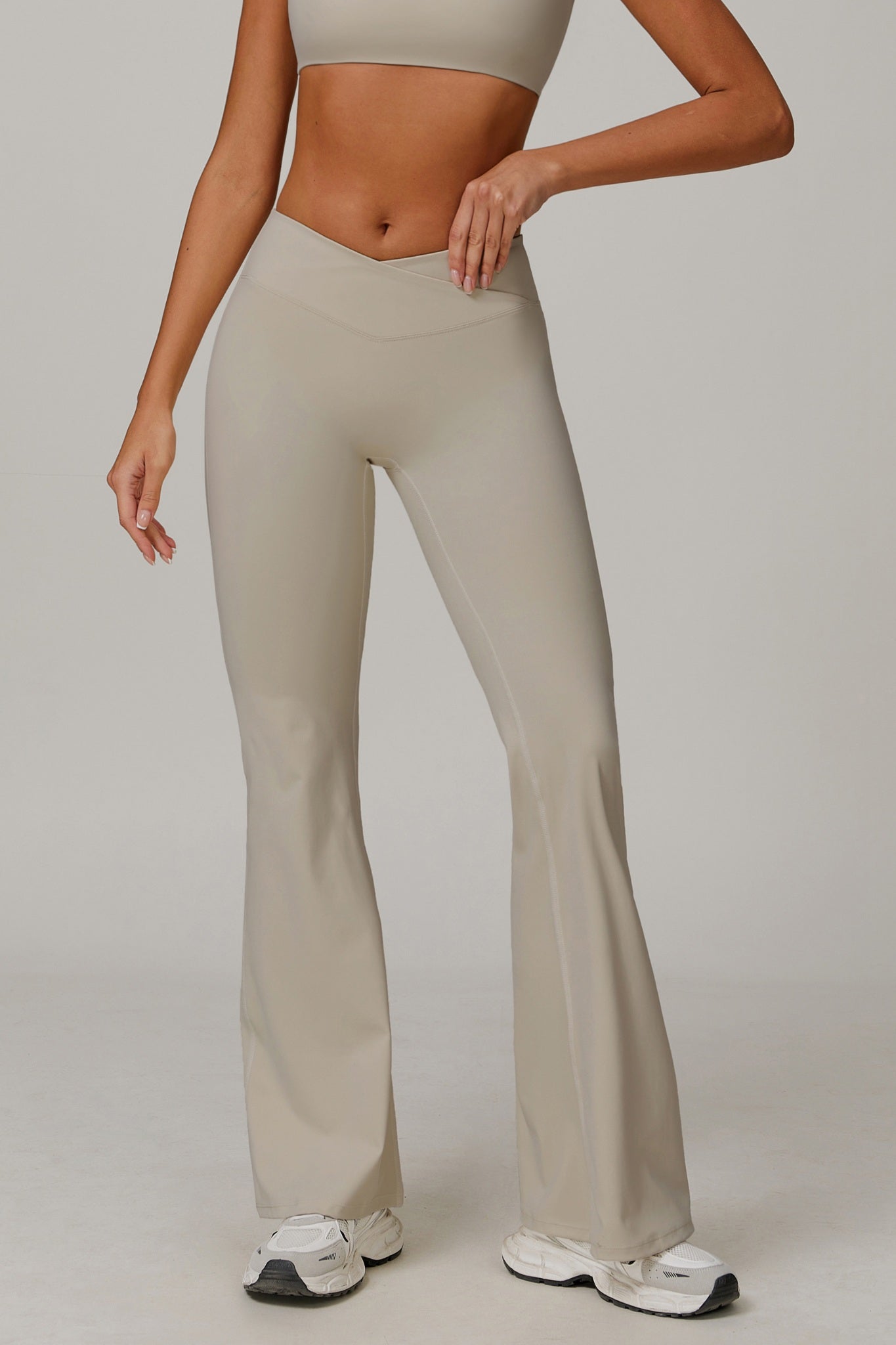 Evelyn Flare Leggings - Ivory - Maison and Aurora