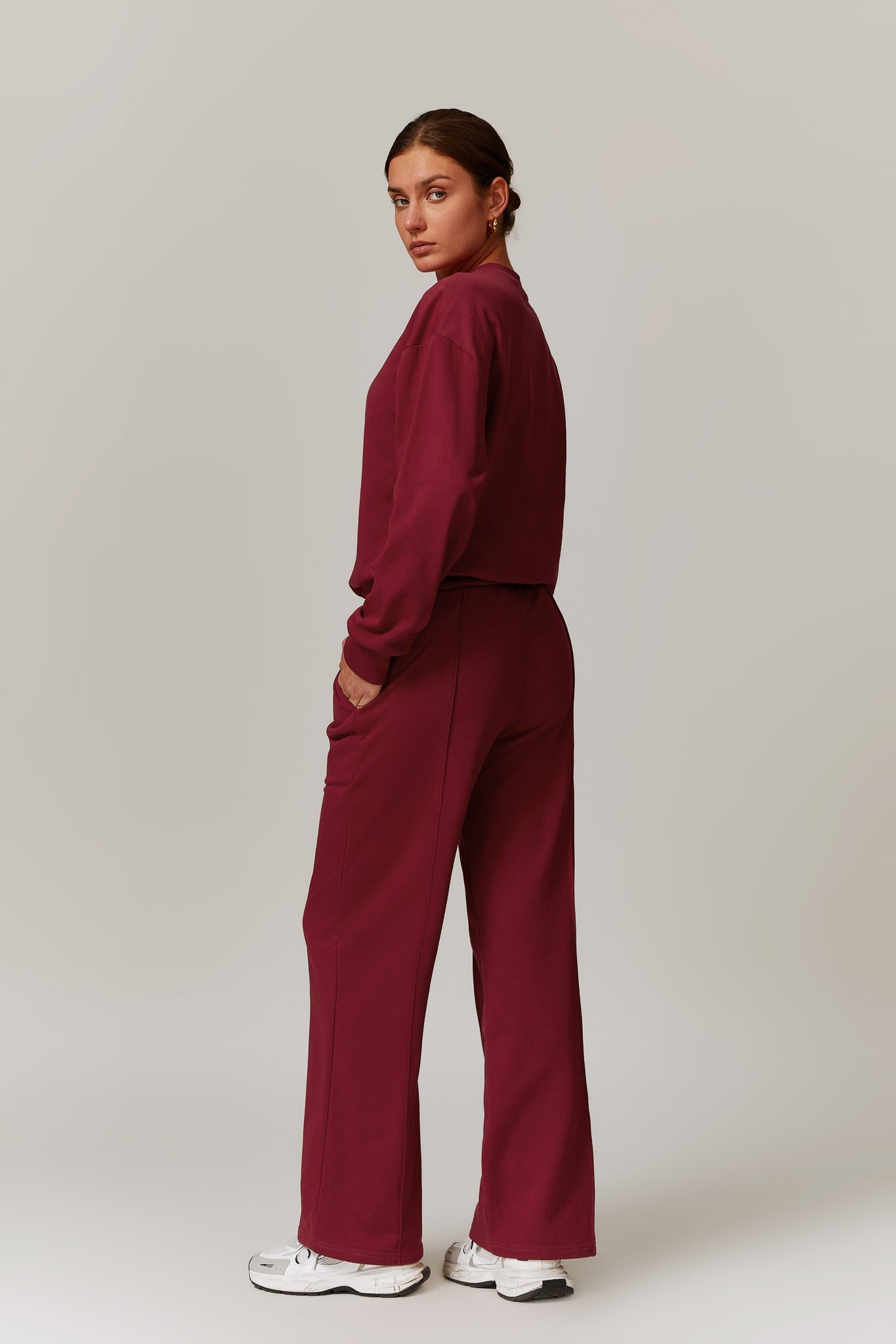 Amber Sweatshirt - Maroon - Maison and Aurora