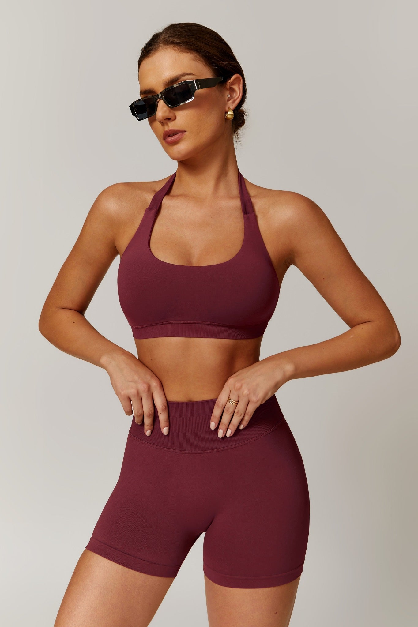 Aurora Backless Sports Bra - Maroon - Maison and Aurora