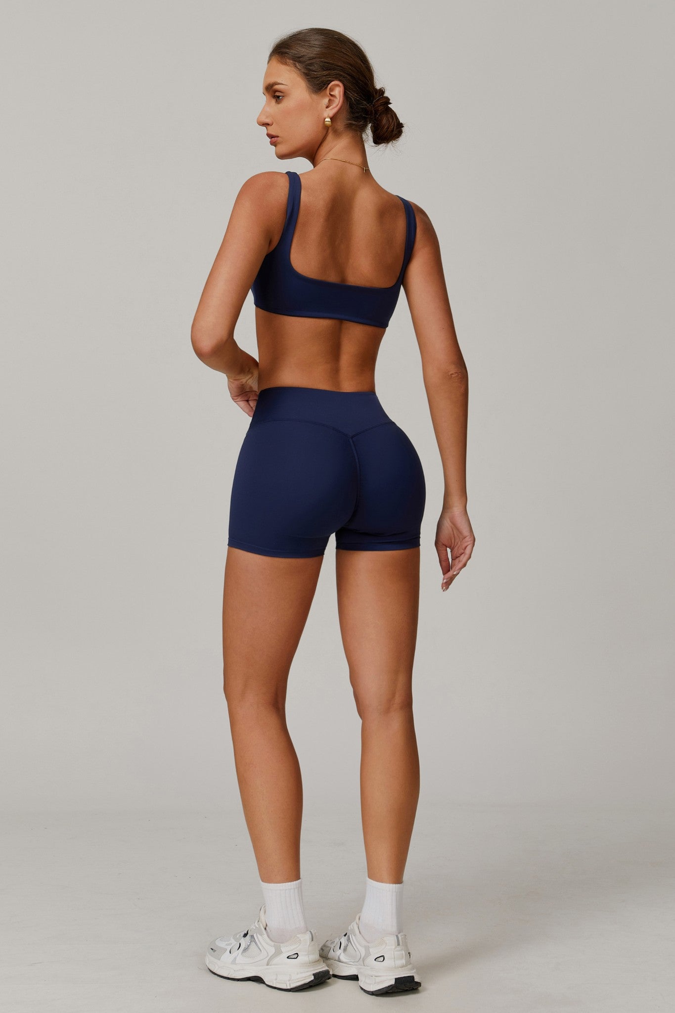 Evelyn Sports Bra - Navy - Maison and Aurora