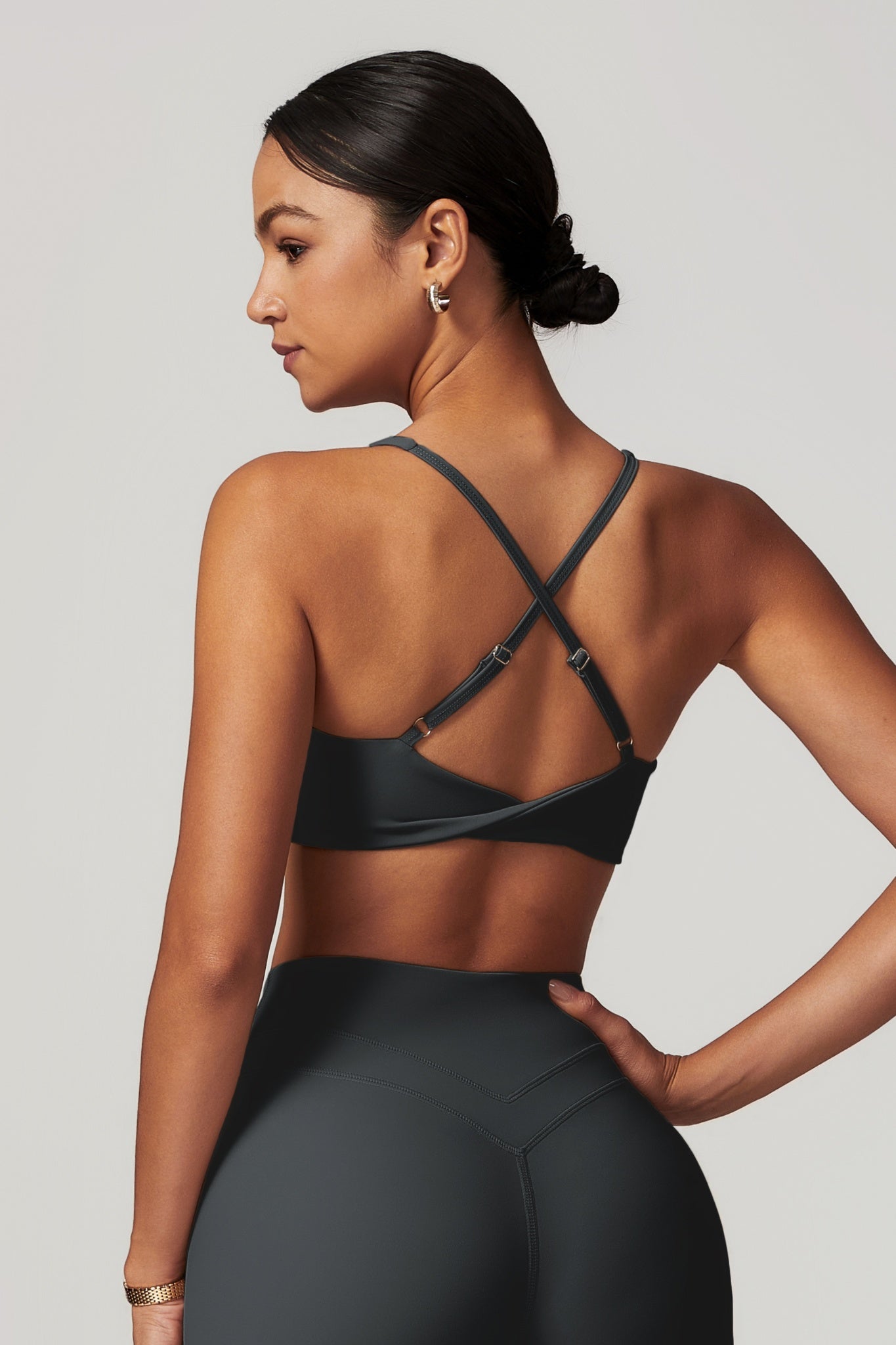 Alexa Sports Bra - Onyx - Maison and Aurora