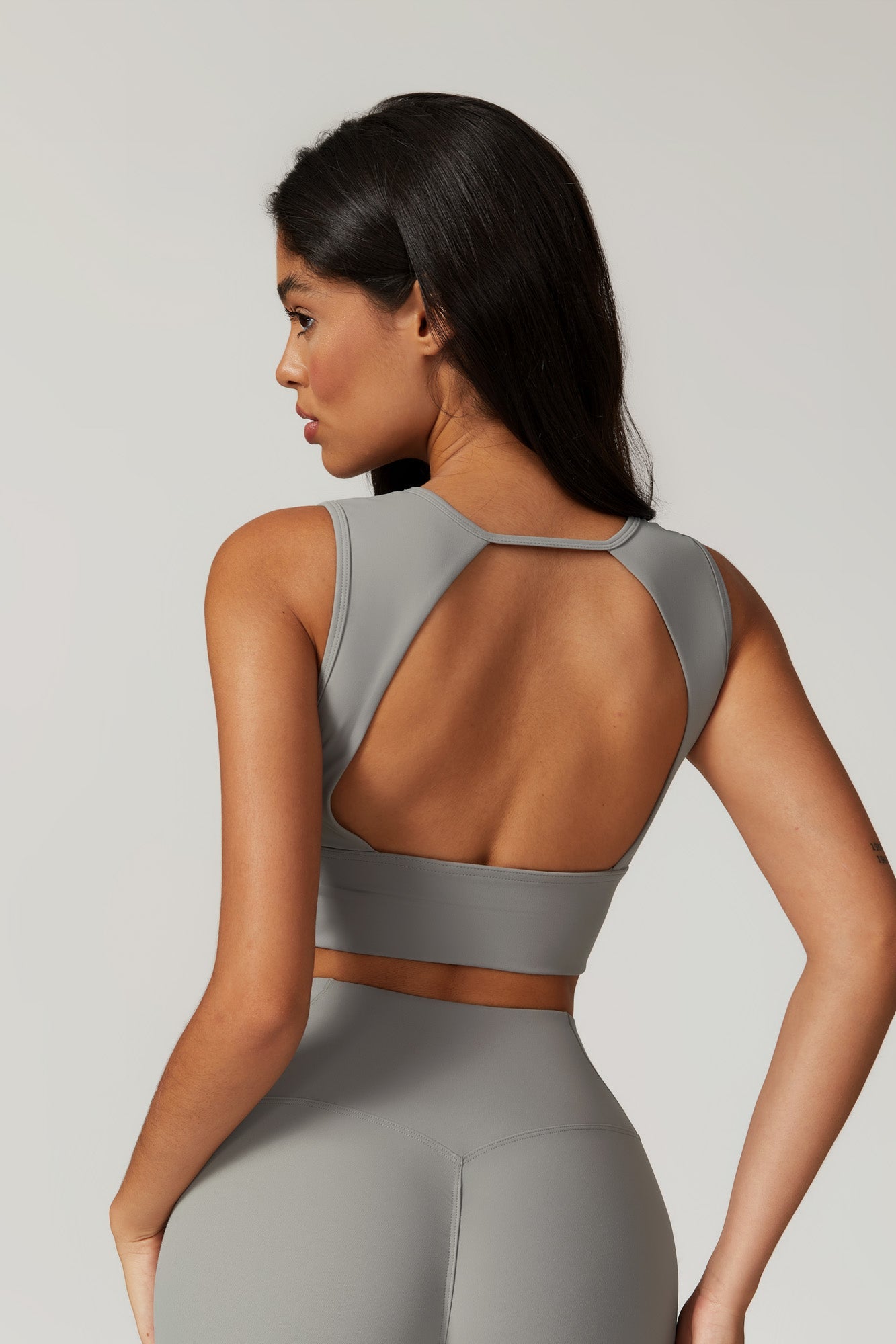 Isla Plunge Sports Bra - Rhino Gray - Maison and Aurora