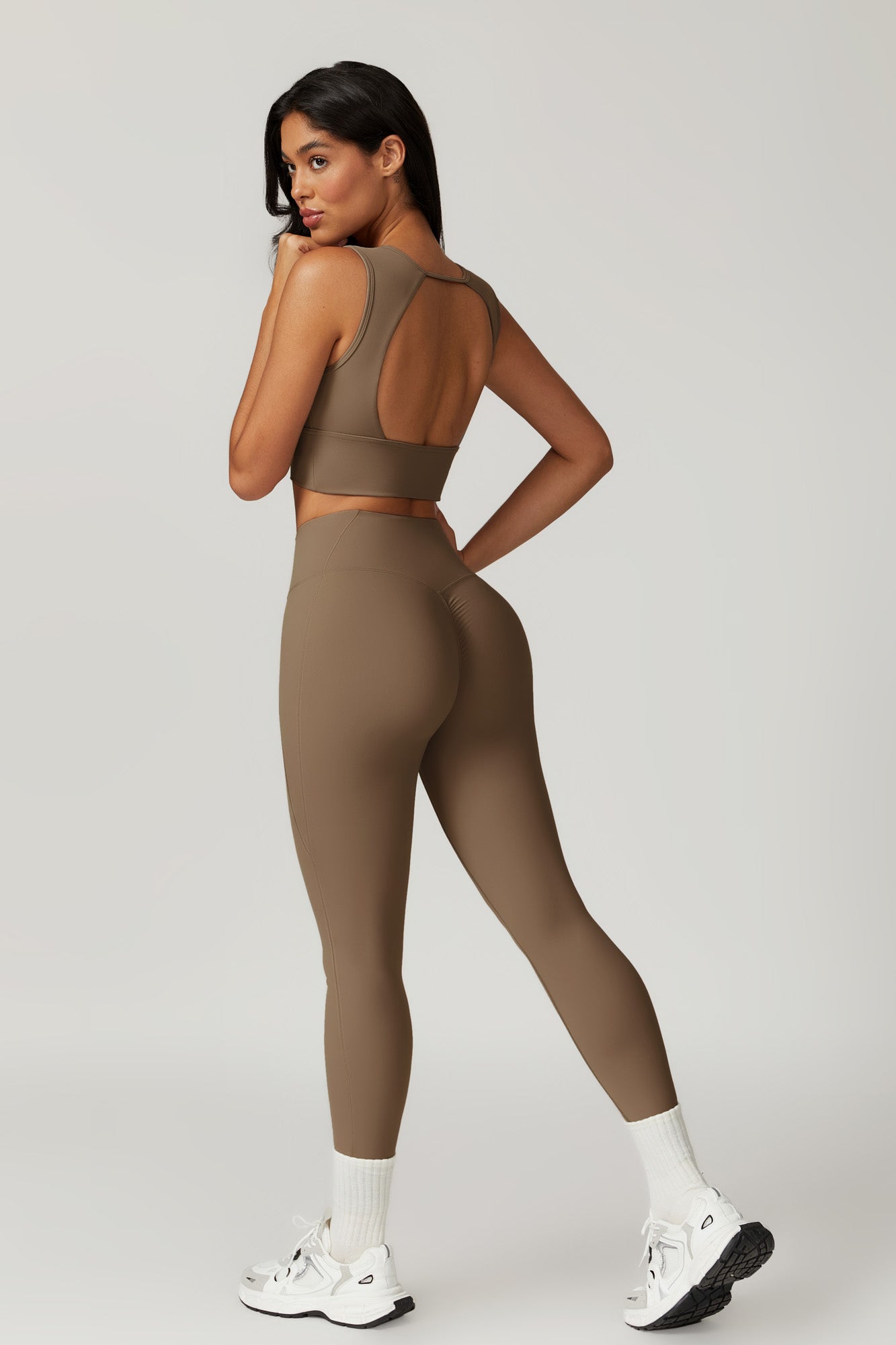 Isla Plunge Sports Bra - Latte - Maison and Aurora