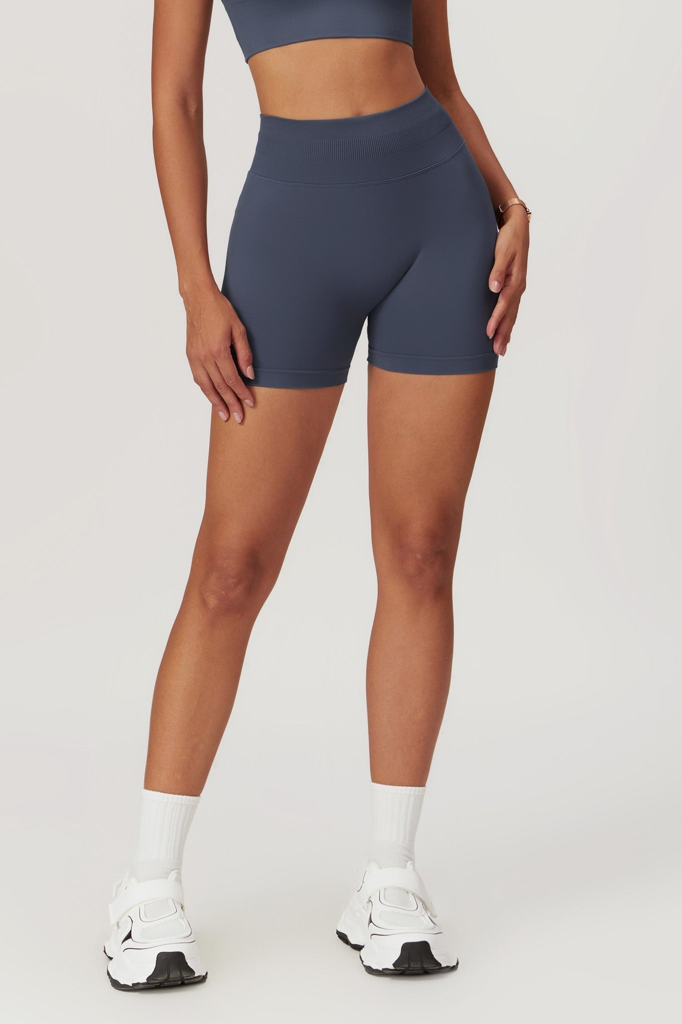 Avery Shorts - Navy