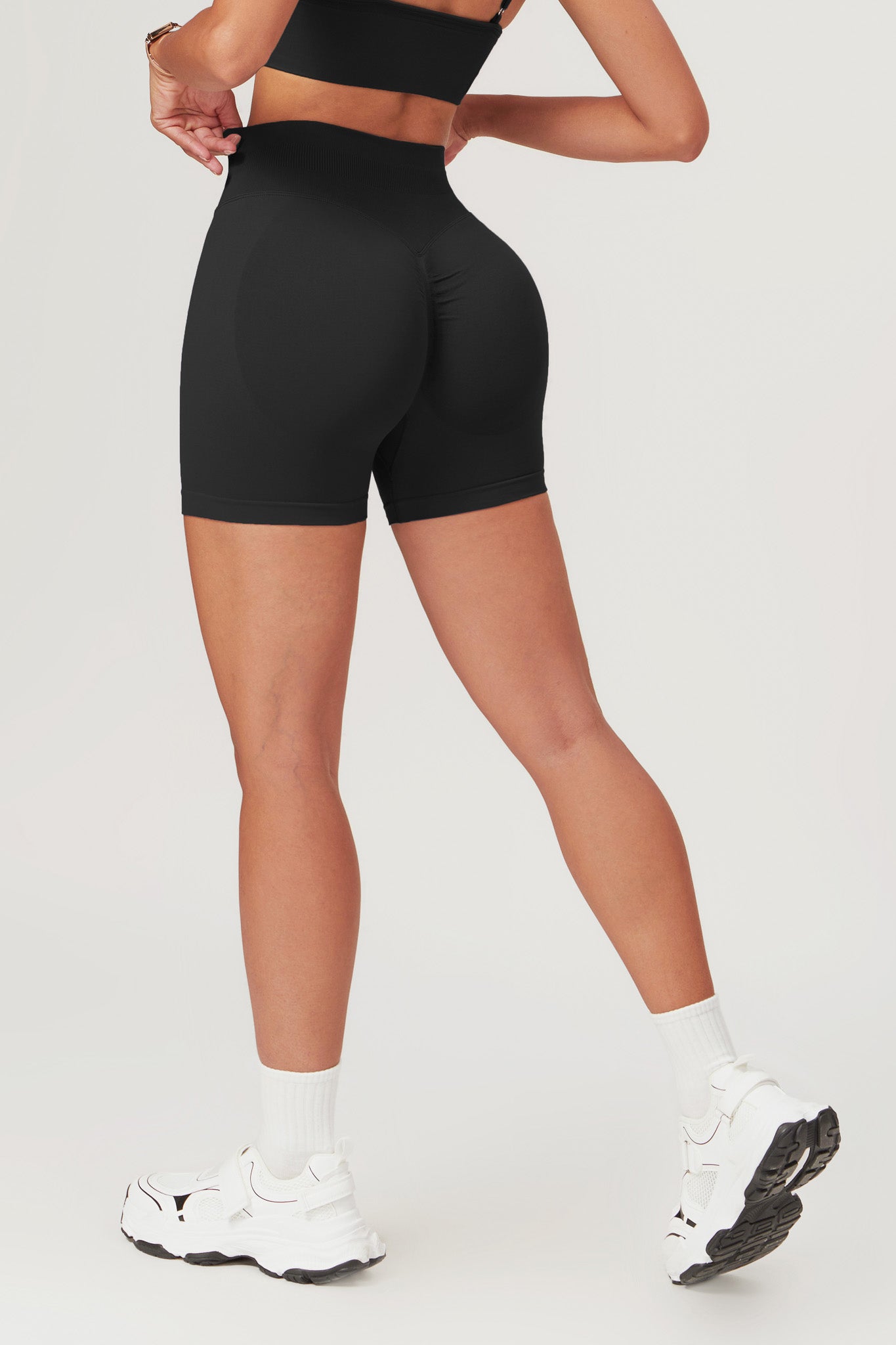 Avery Shorts - Black