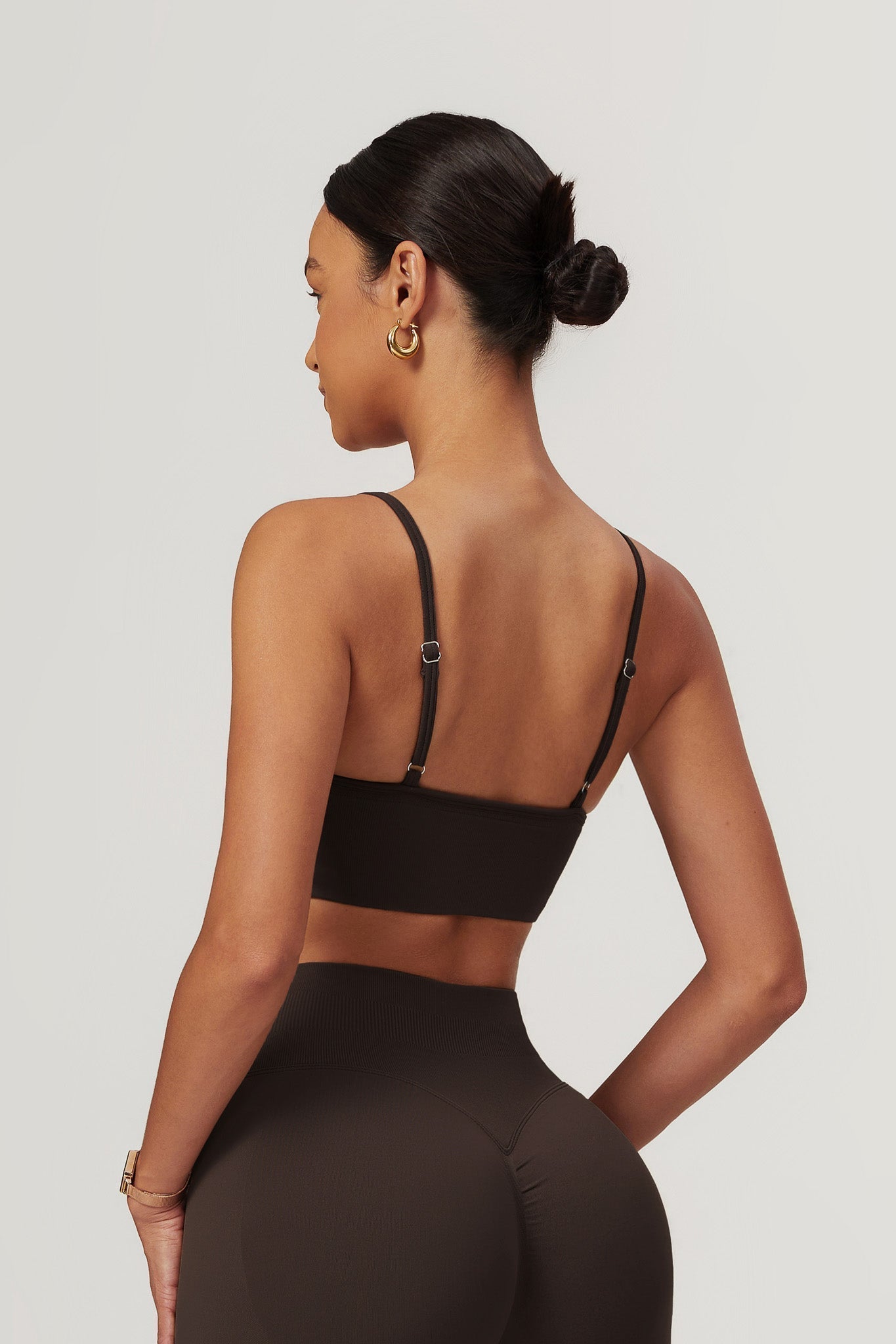 Briana Minimalistic Sports Bra - Dark Brown