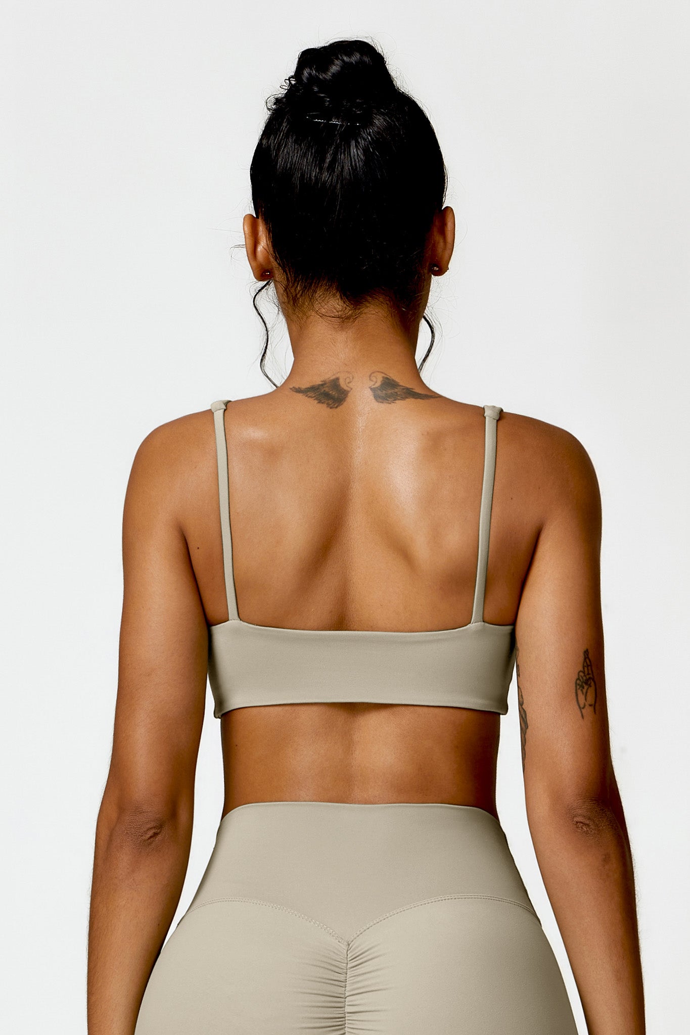 Camila Sports Bra - Almond Tan
