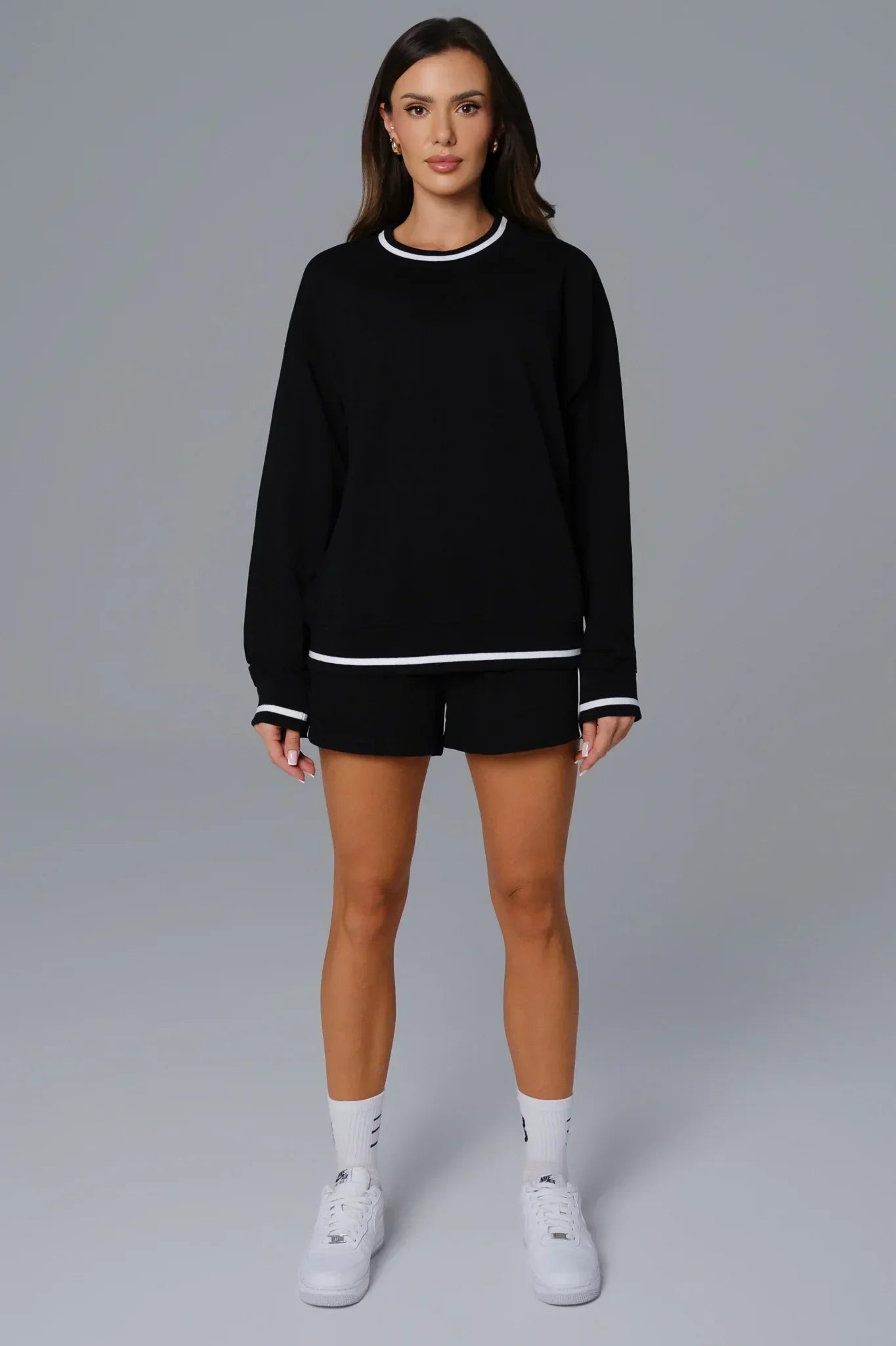 Shelly Oversized Sweatshirt  - Black - Maison and Aurora