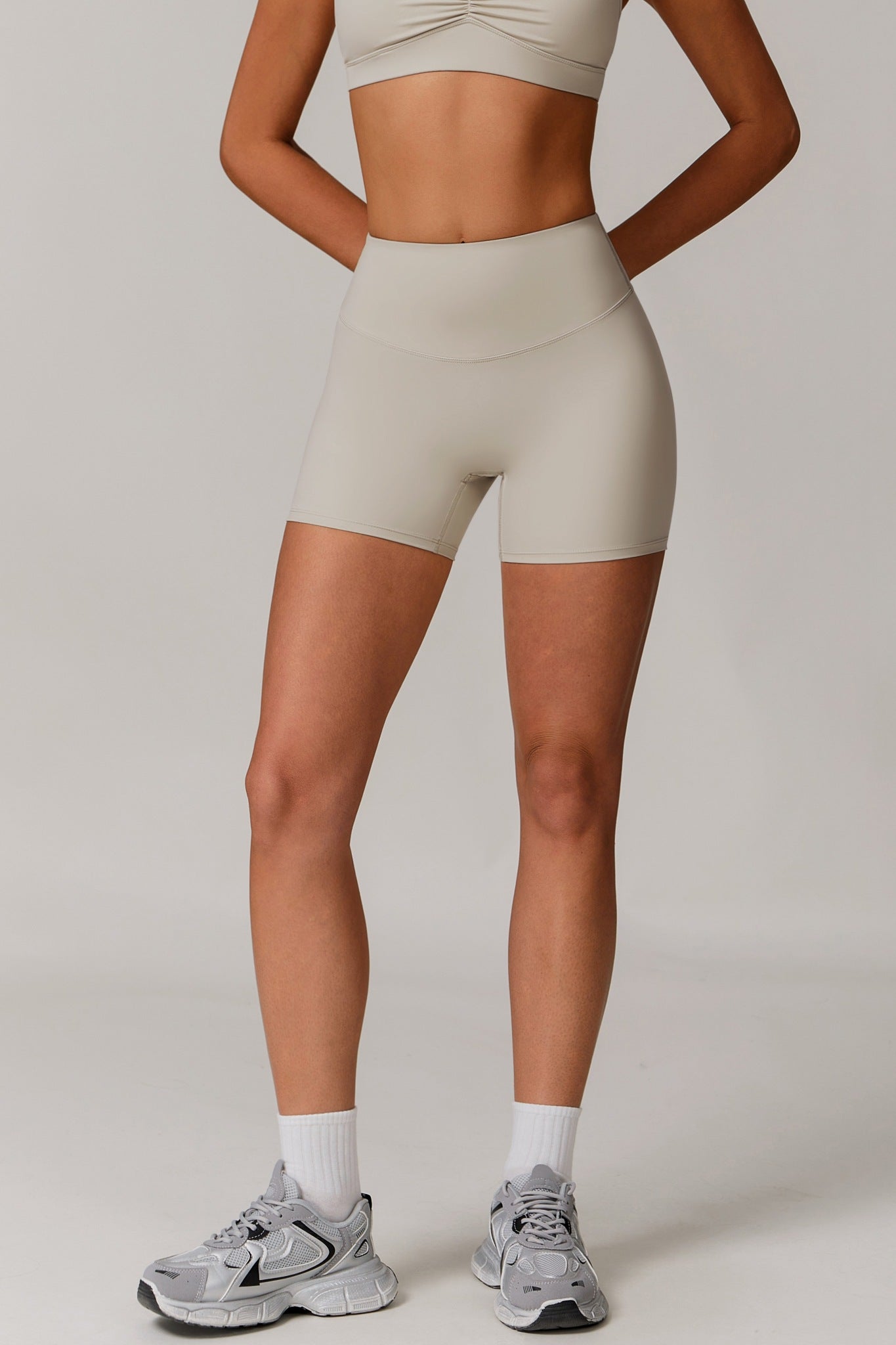Infinity Shorts - Soft Cream - Maison and Aurora