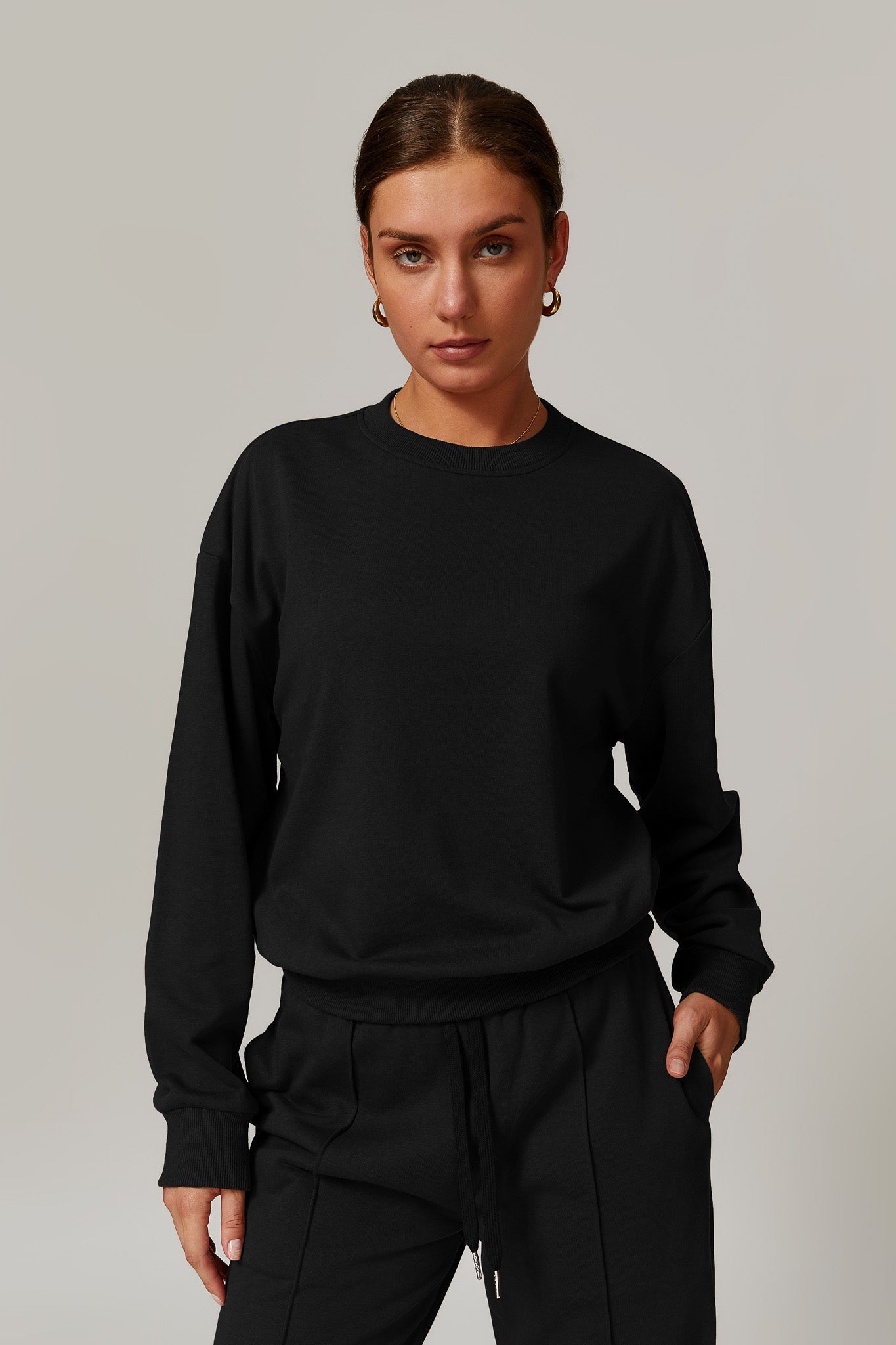 Amber Sweatshirt - Black - Maison and Aurora