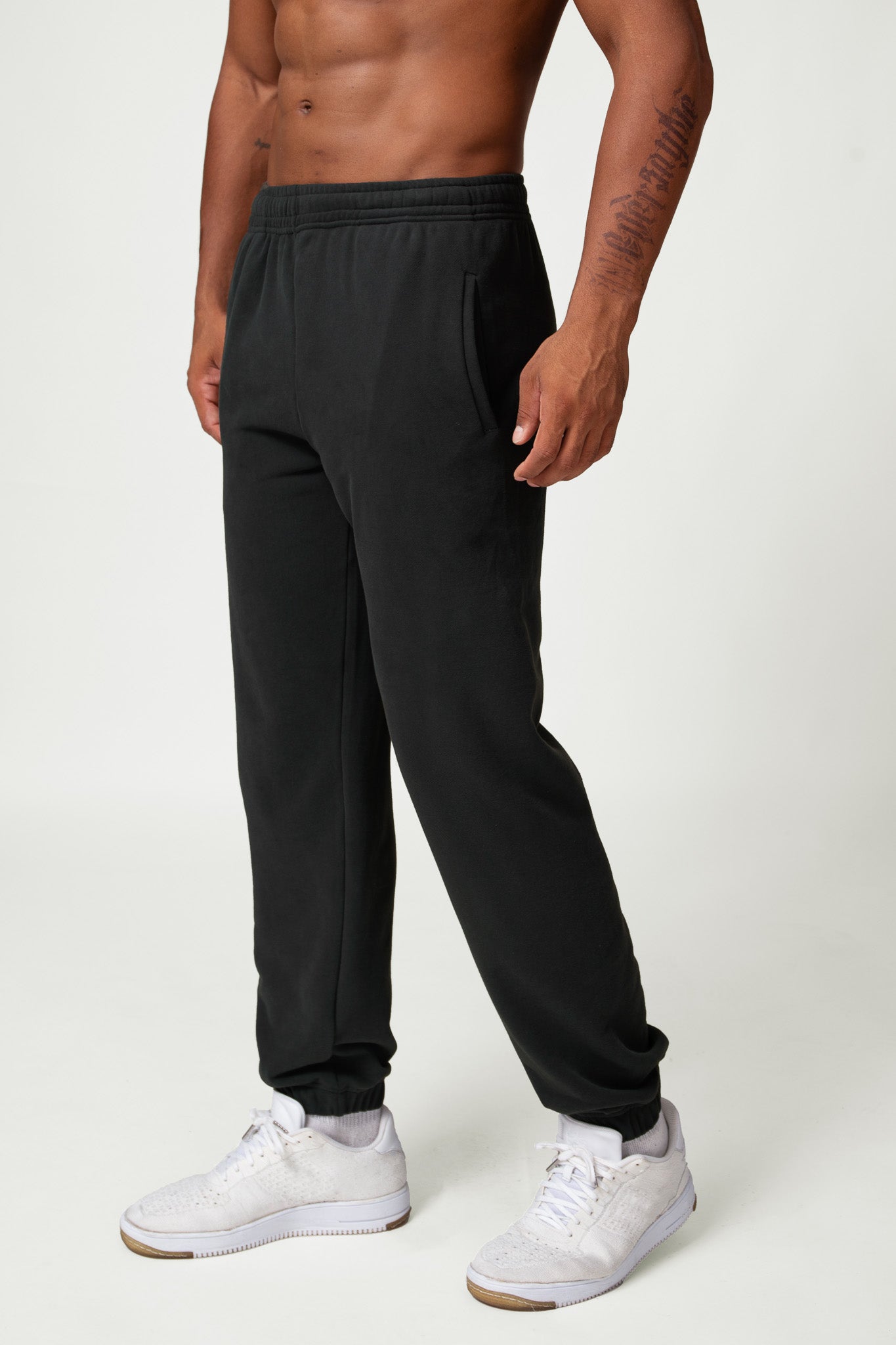 Kinetiq Sweatpants - Black - Maison and Aurora