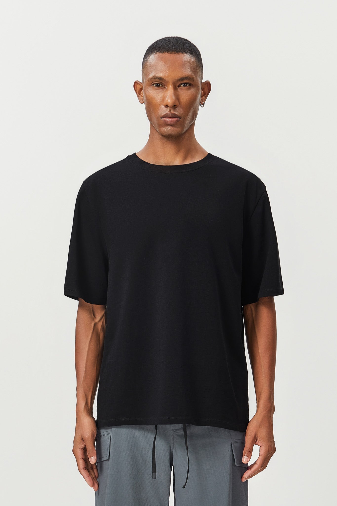 Pulsewear T-Shirt - Black - Maison and Aurora