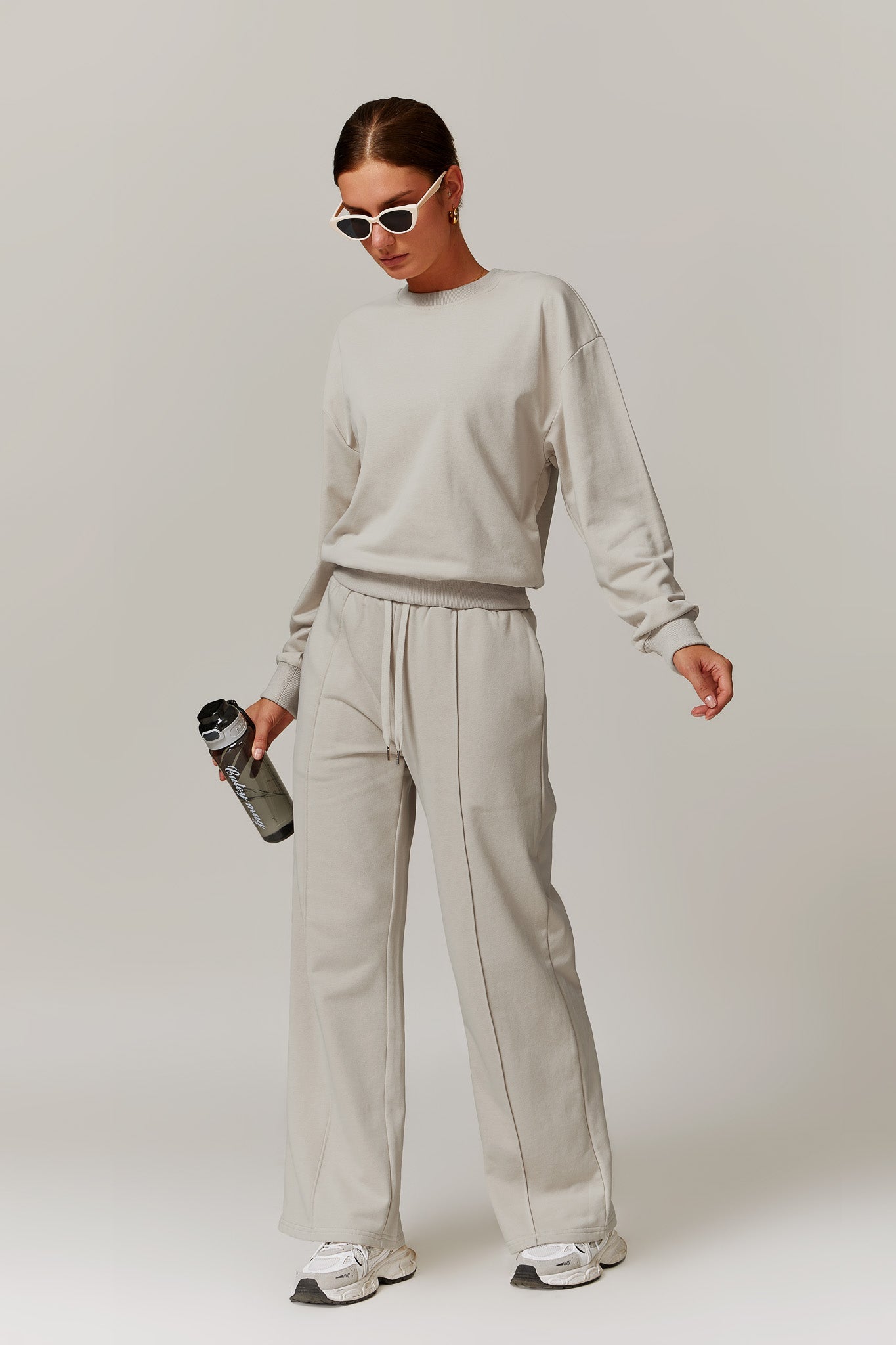 Amber Sweatshirt - Ivory - Maison and Aurora