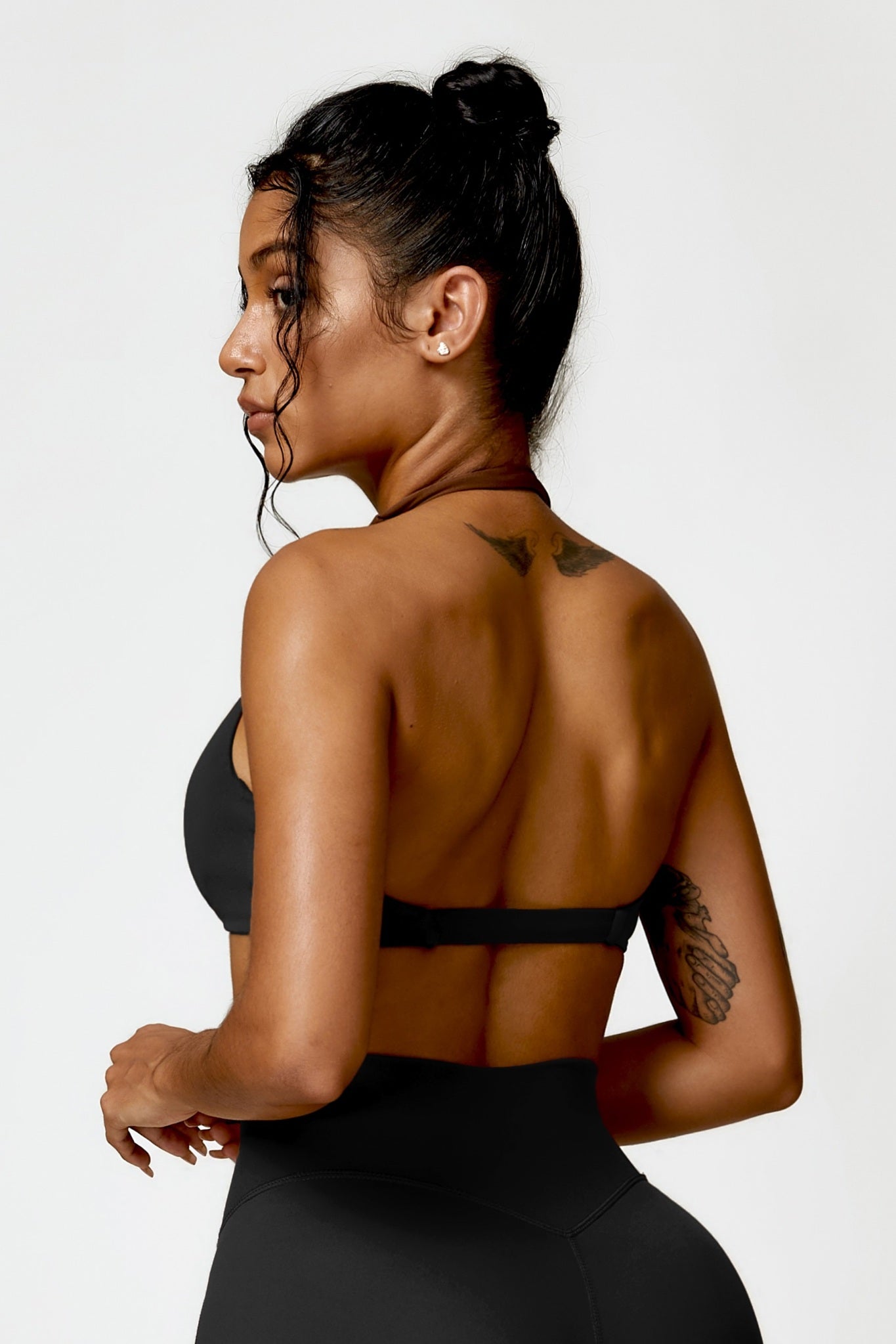 Kim Halter Sports Bra - Black - Maison and Aurora