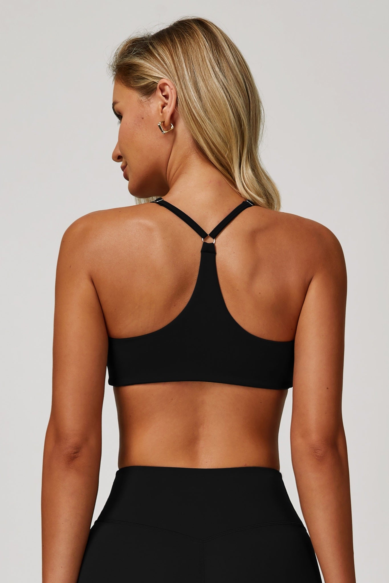 Sahara Sports Bra - Black - Maison and Aurora
